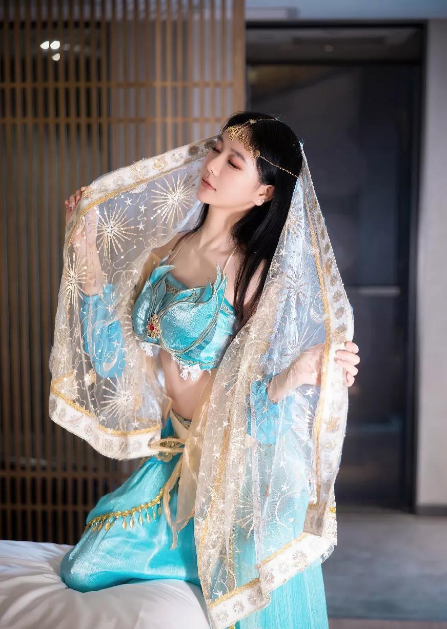 ROPEMAGiC,蓝小沂KiKi,徐微微Mia,汪知子,楚楚子w写真合集下载-星颜少女