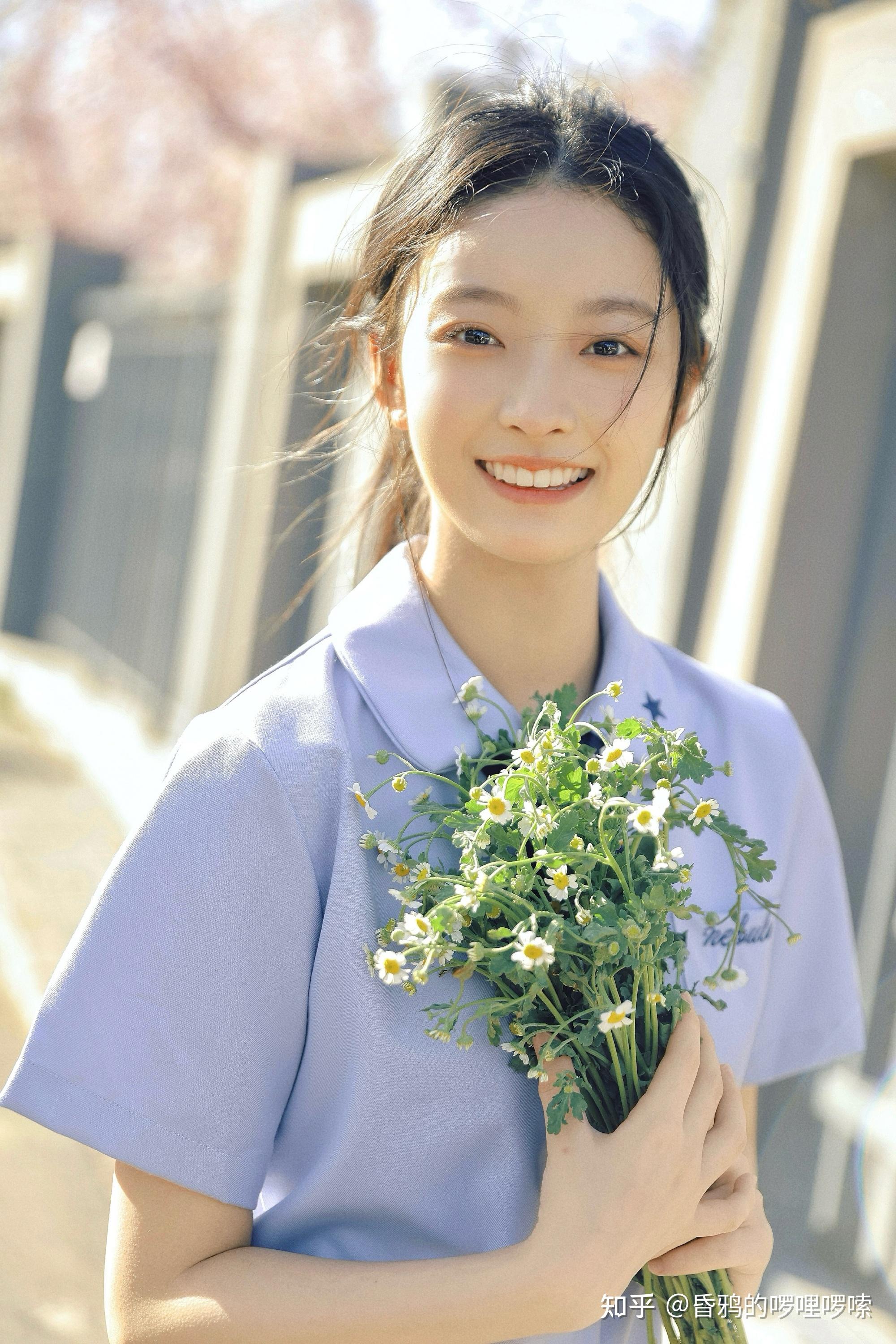 如何评价《莫离》中的04年杨舒伊“叶莹”? - 知乎