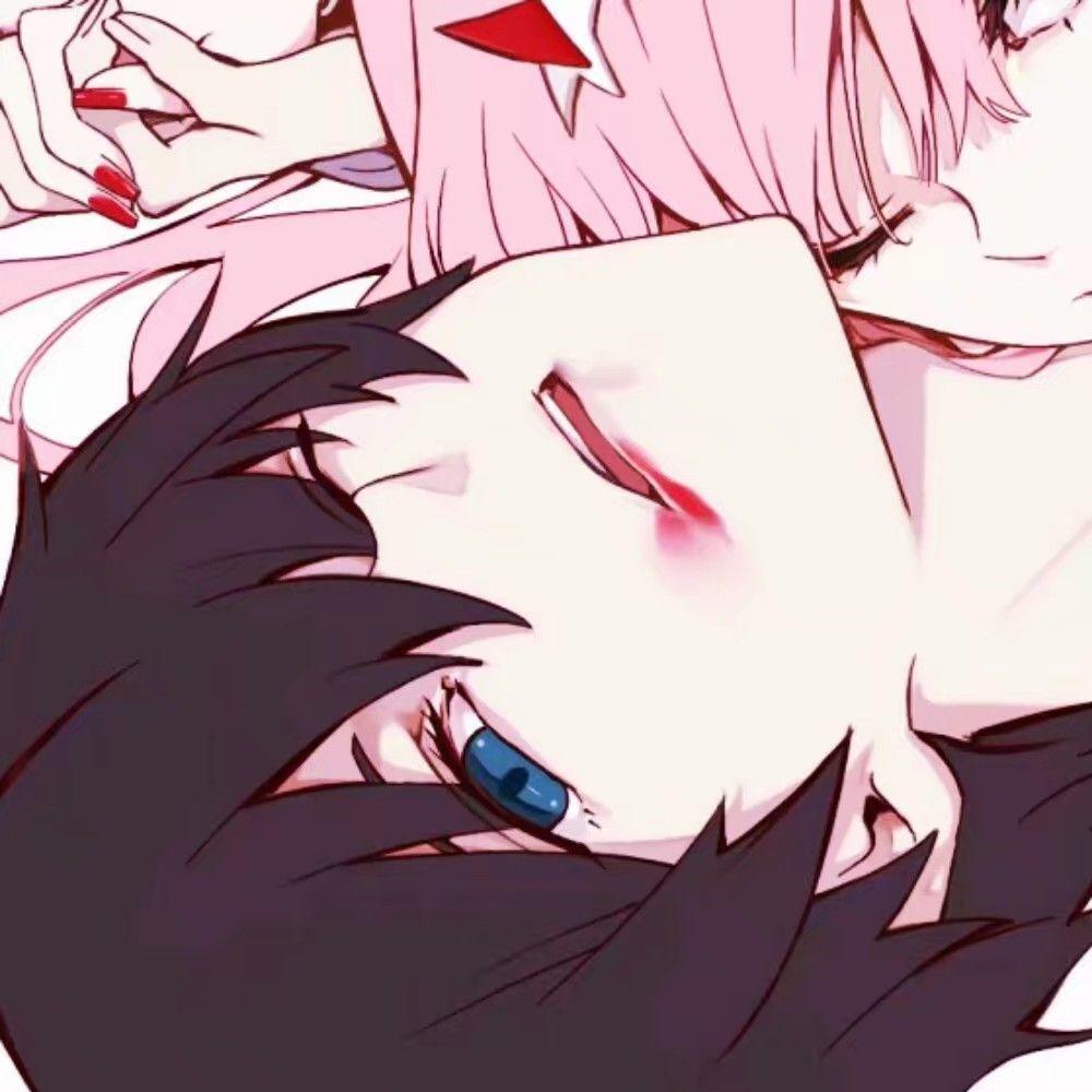 请问有人收藏那种好看的动漫情侣图吗男生一半女生一半的那种