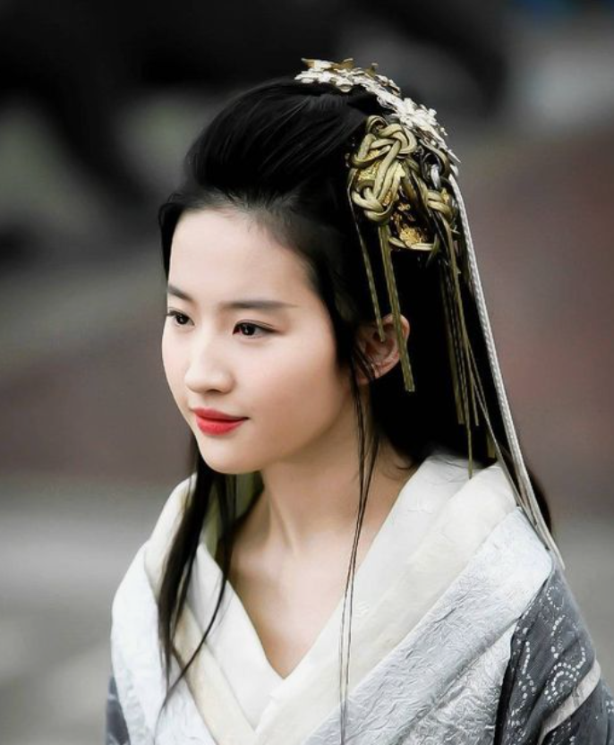 穿上古装的刘亦菲楚楚可怜的神仙姐姐