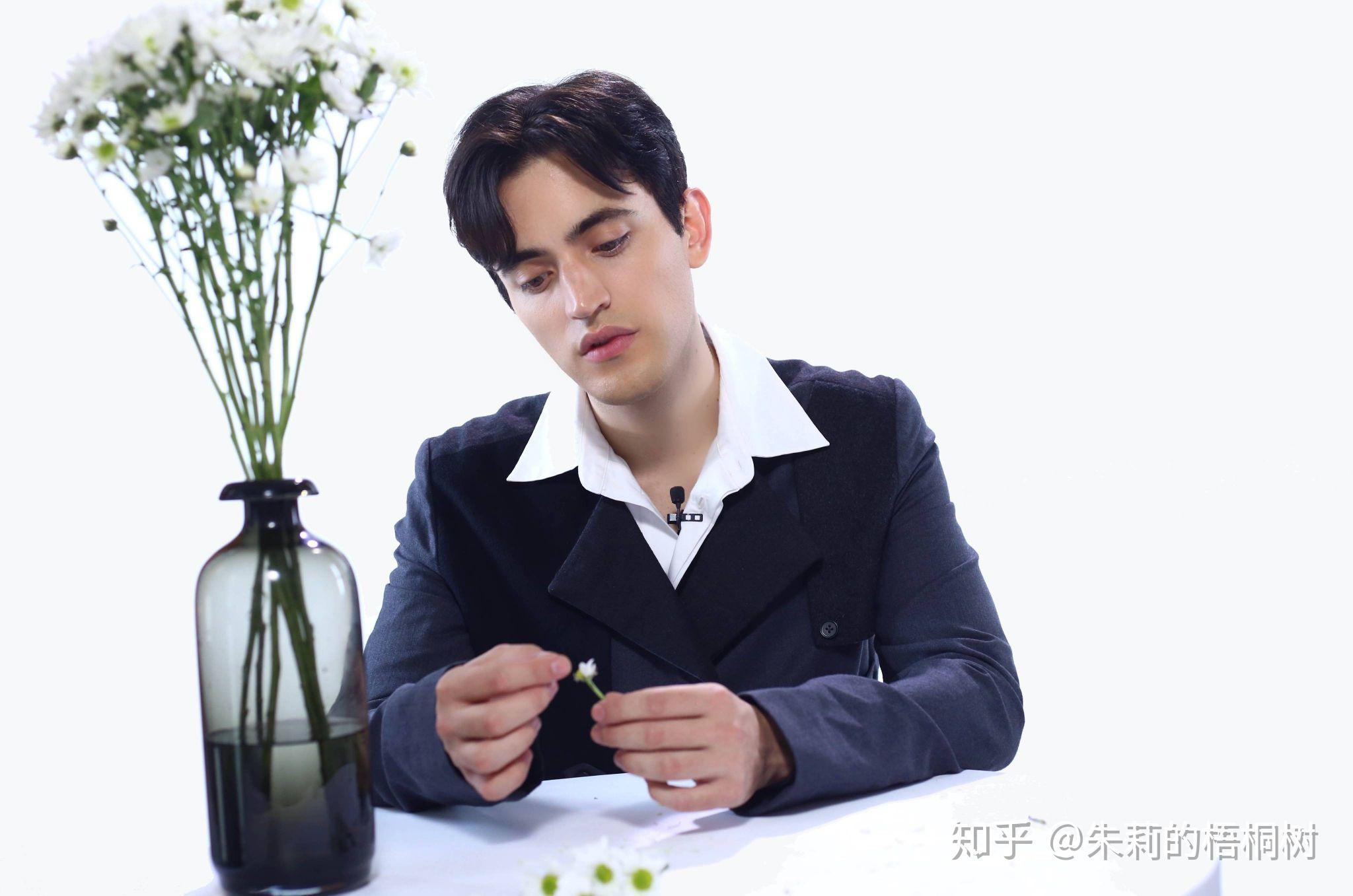 有没有非正式会谈壁纸