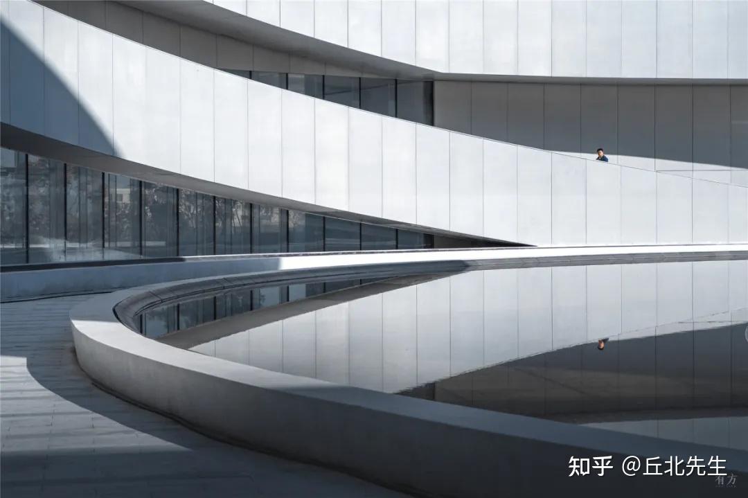 有哪些设计得很精彩的展览空间的流线? - 知乎