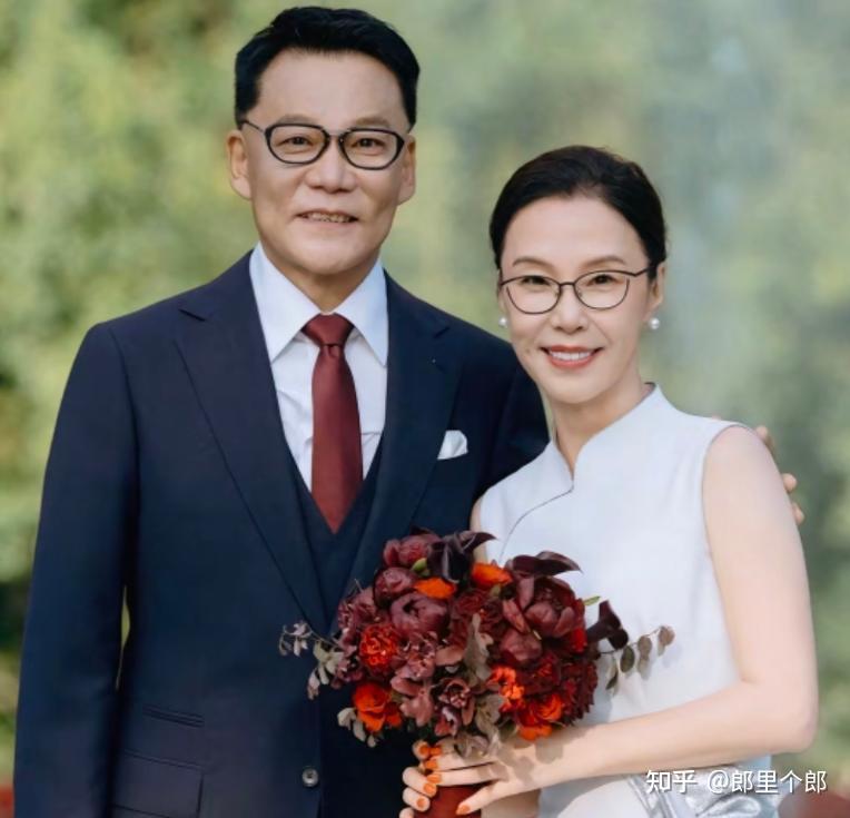 爆料!张丹红“真面目”藏不住了?网友:李国庆好像被诓了 - 知乎