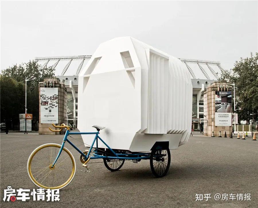 设计师太敢玩啦!把人力三轮变成折叠房车,既能吃饭睡觉还能洗澡