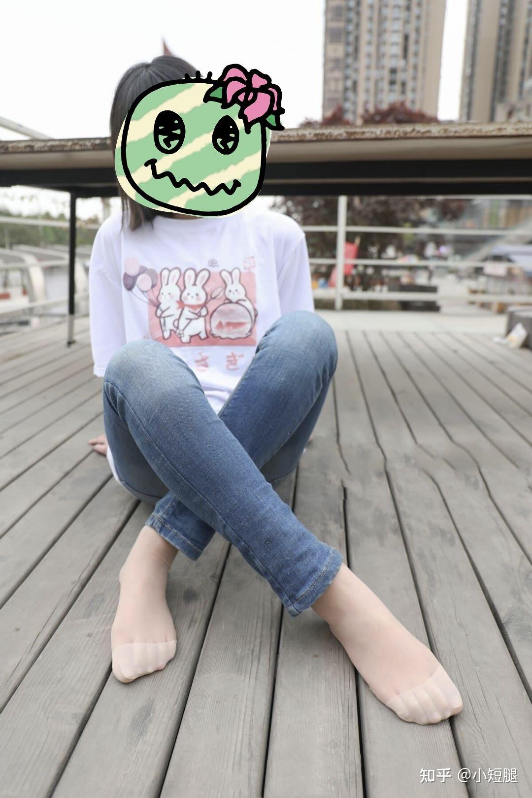 穿丝袜的脚能有多好看? - 知乎