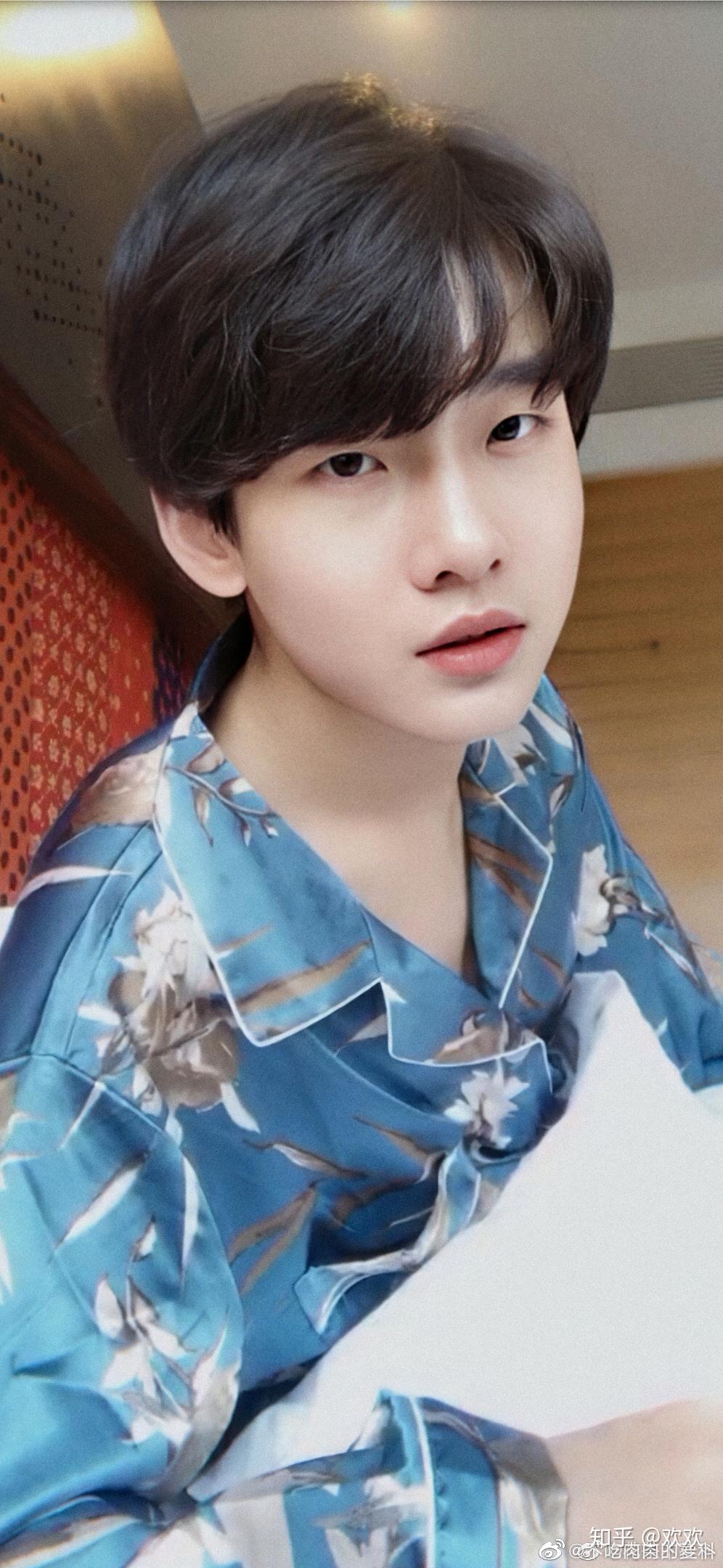 分享一张花少北的帅照给我好吗? - 知乎