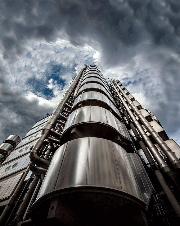 既然不能带你去一窥伦敦金融城全貌那就把它带到你眼前