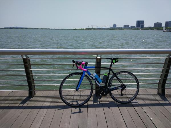 新手购买迪卡侬route ultra 700 公路自行车怎么样?