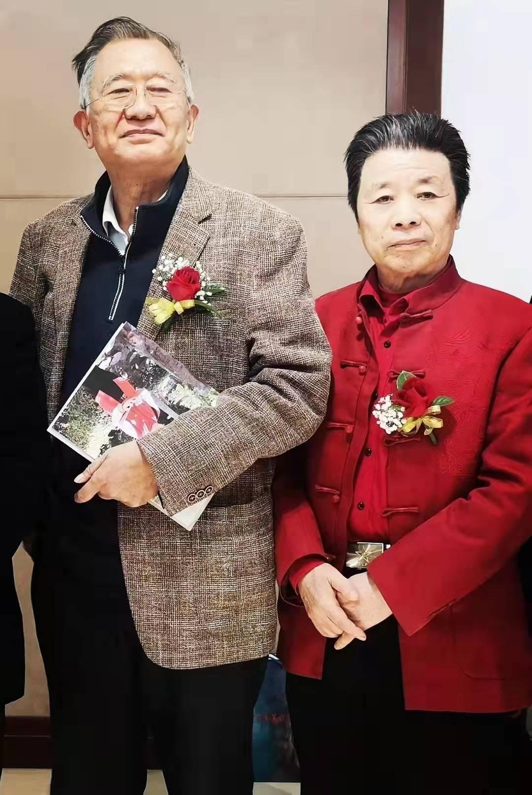 陈传席焦墨画的新发展马培童的彭城刻石皴