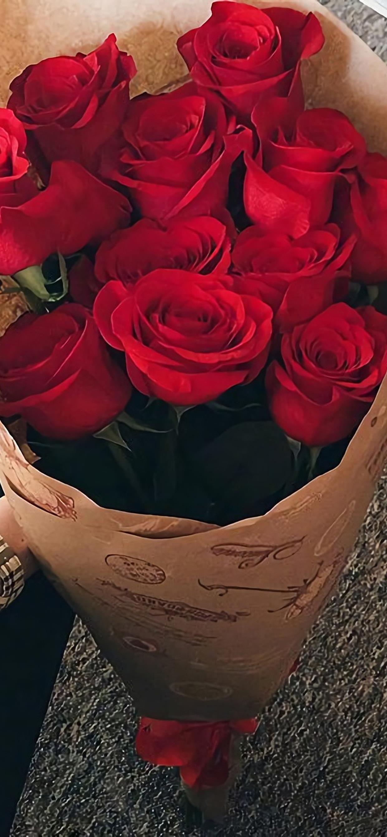 有适合用于红色iphone xr的壁纸推荐吗?