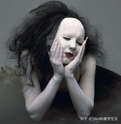 你怕什么这个世界没有正常人