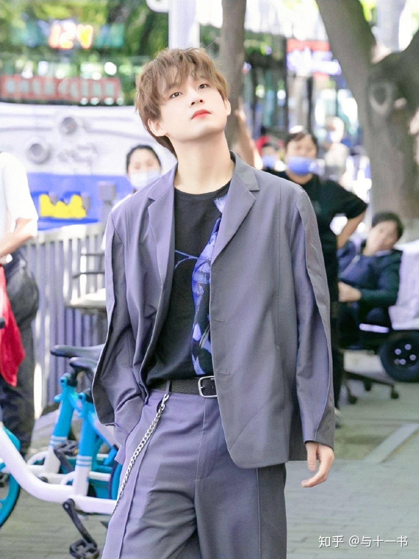 想知道姚琛为什么在韩国jyp待了3年之久还是没能选上出道最后回国参加