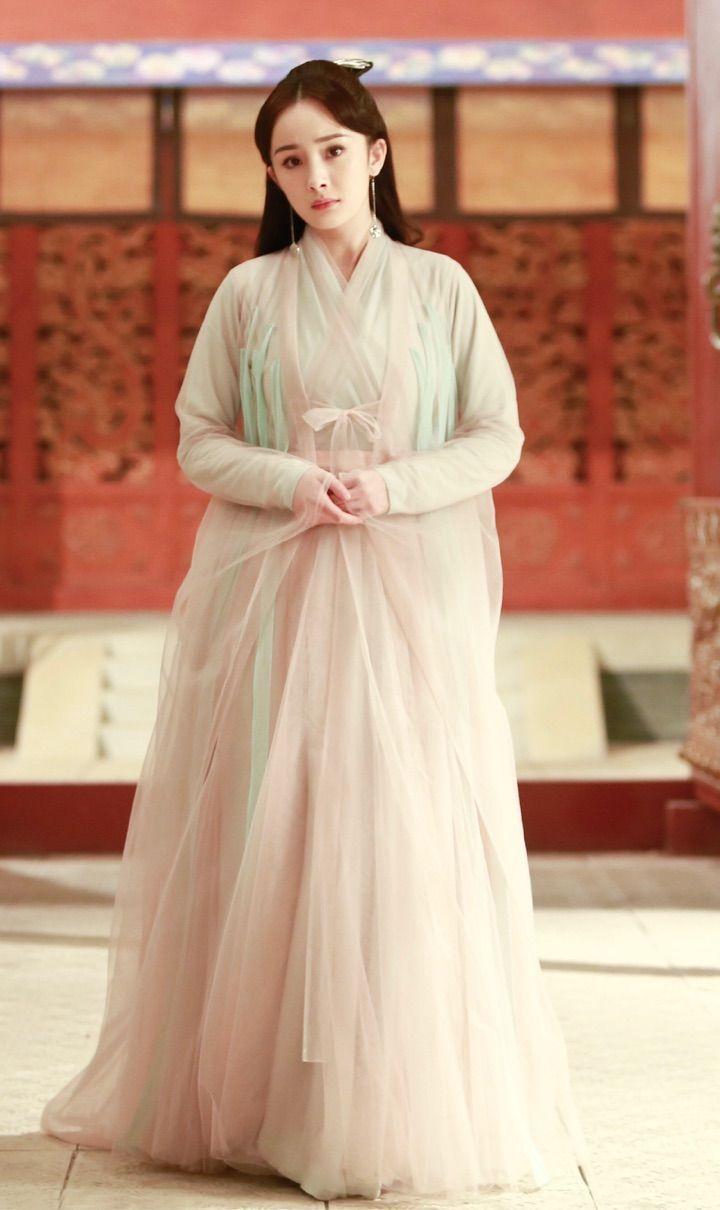 如何看待扶摇里杨幂的服装造型