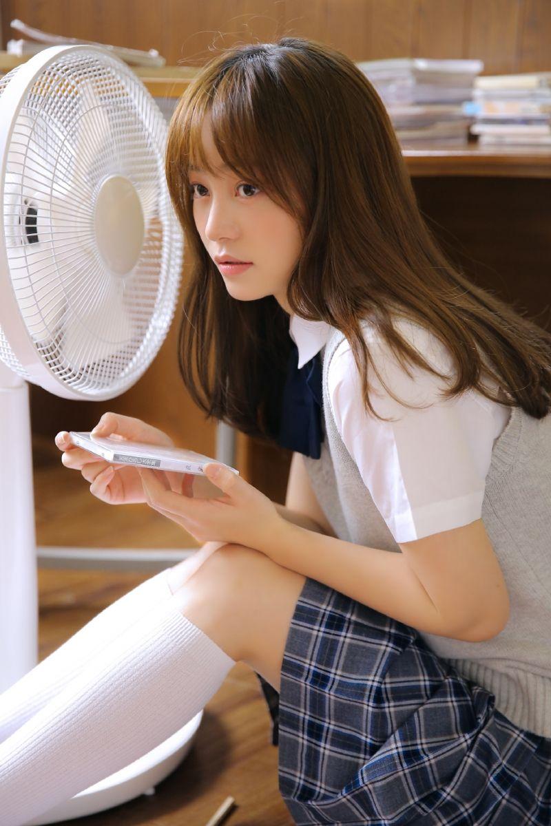 又纯又欲美女写真壁纸主人有酒且莫斟大抵无徒是至清