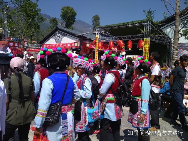 云南大理三月街7日白族盛会，爱风花雪月，更爱三月街 - 知乎