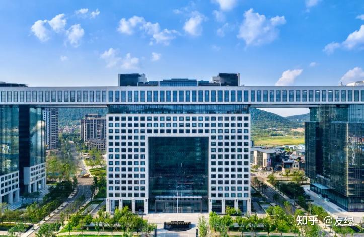 国内首个大型既有建筑零碳建筑改造示范：中建三局武汉总部办公楼 - 知乎