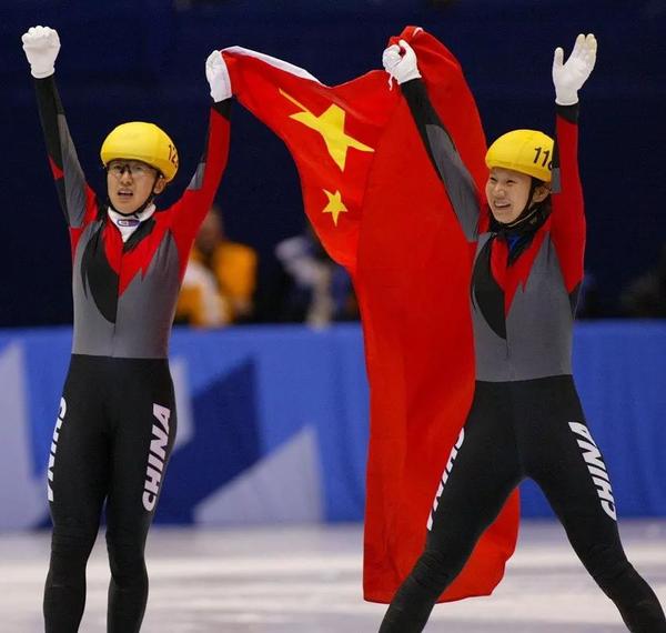 
中国与冬奥会的澳博注册网站平台缘分早在1980年就开始了
