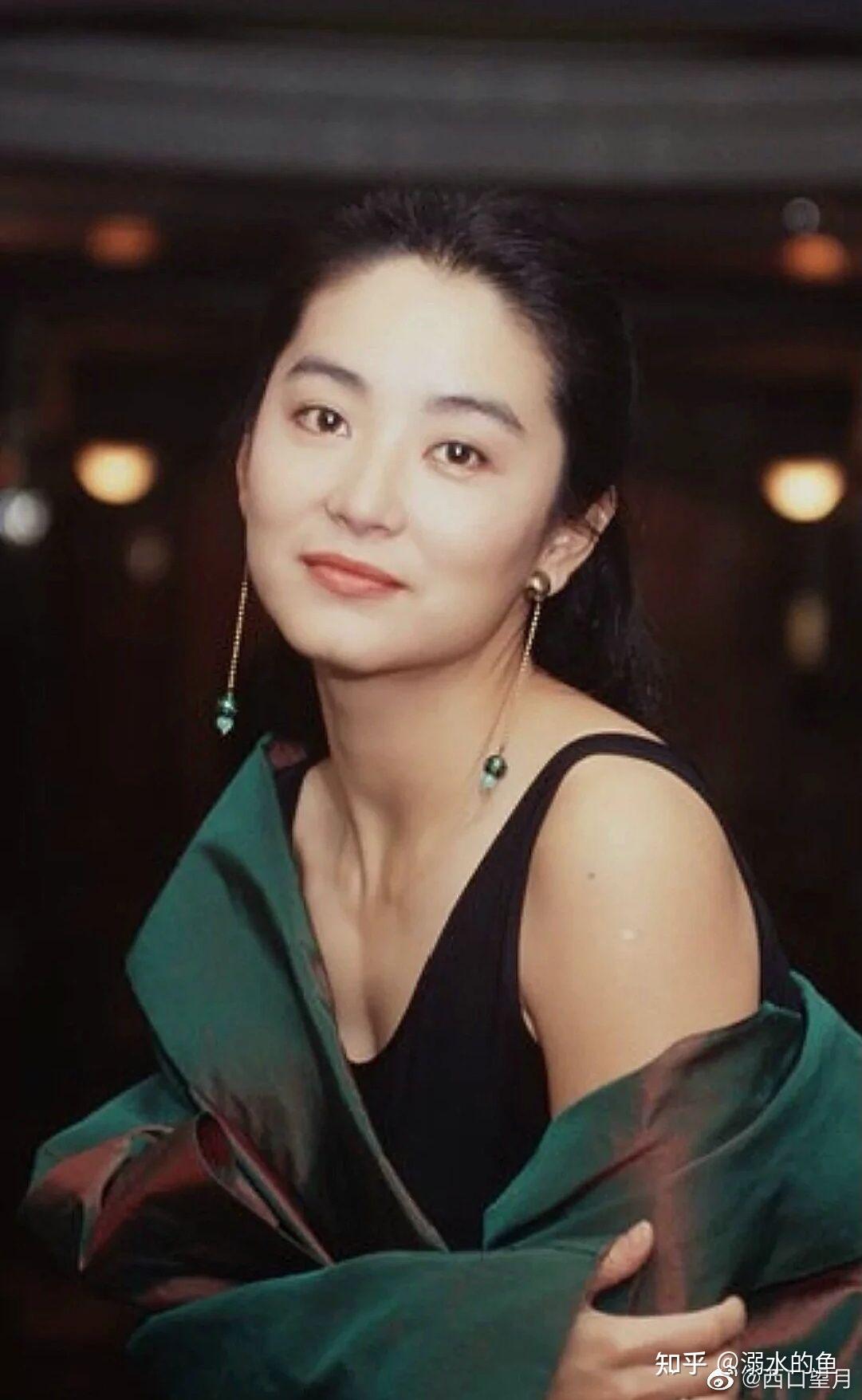 如何评价林青霞高清视频截图的颜值琼瑶片滤镜这么大