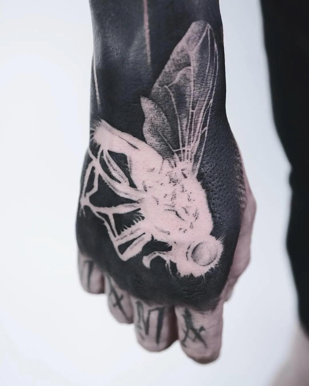 纹身风格丨反色负空间纹身