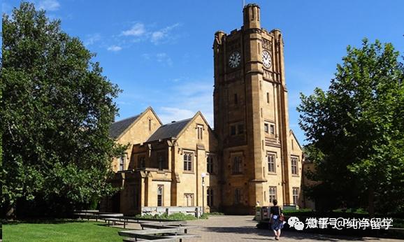 Menggapai Puncak Karier Digital: Panduan Lengkap Master of Digital Marketing di UK