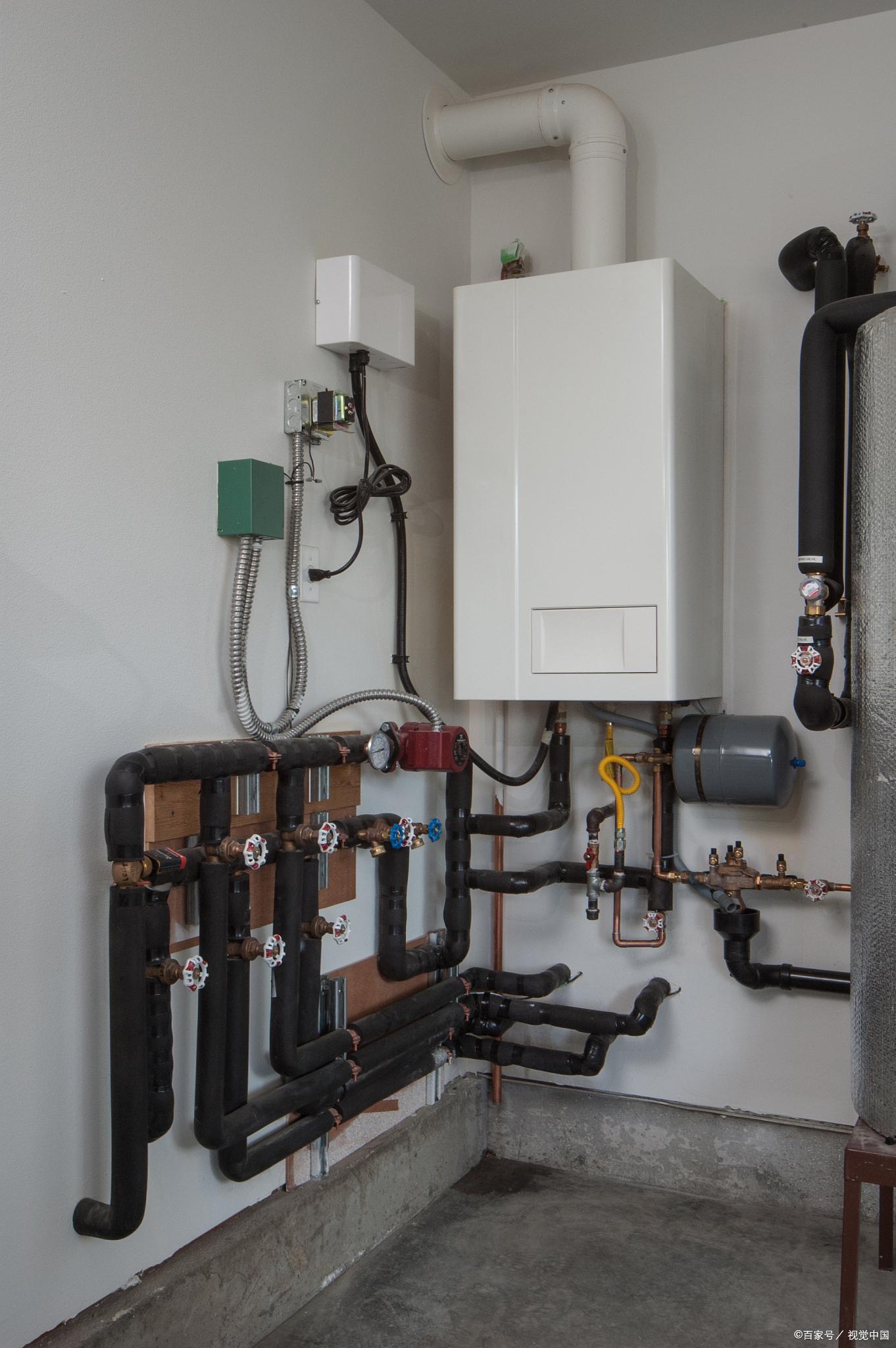 虽然初期投资可能略高于传统加热设备,但其在运行过程中的低能耗和高