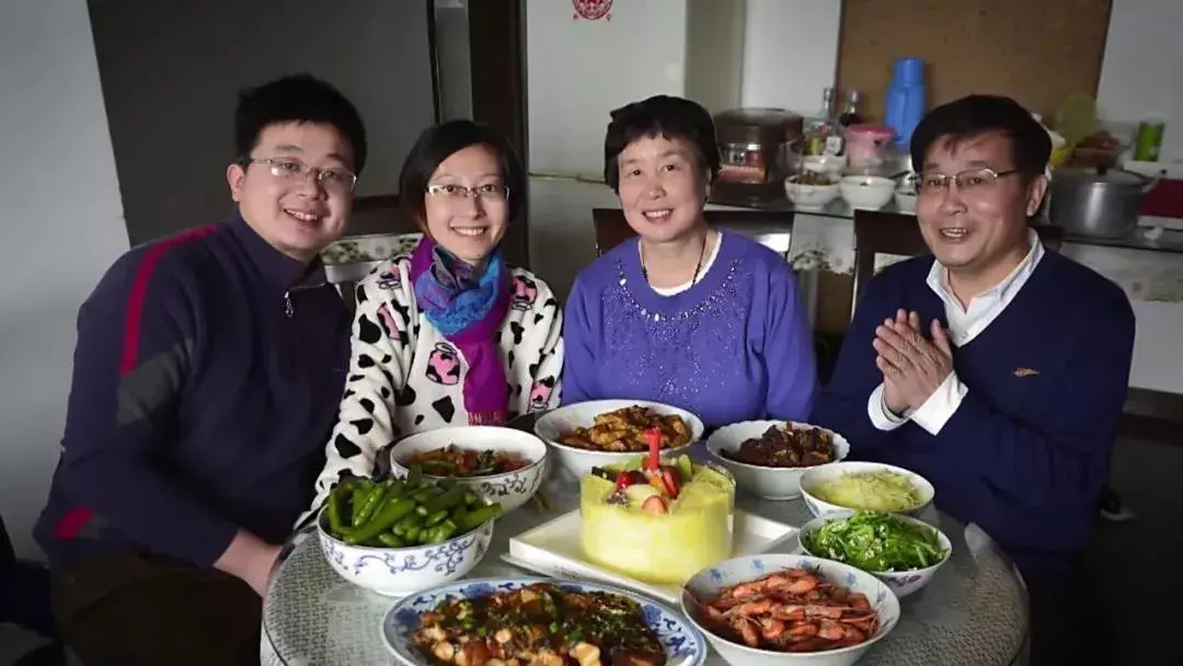 说起张丽君和韩诗俊的故事,网友们的愤怒,不难理解.