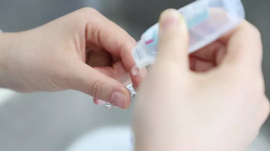 让孩子学会自主戴镜ok镜