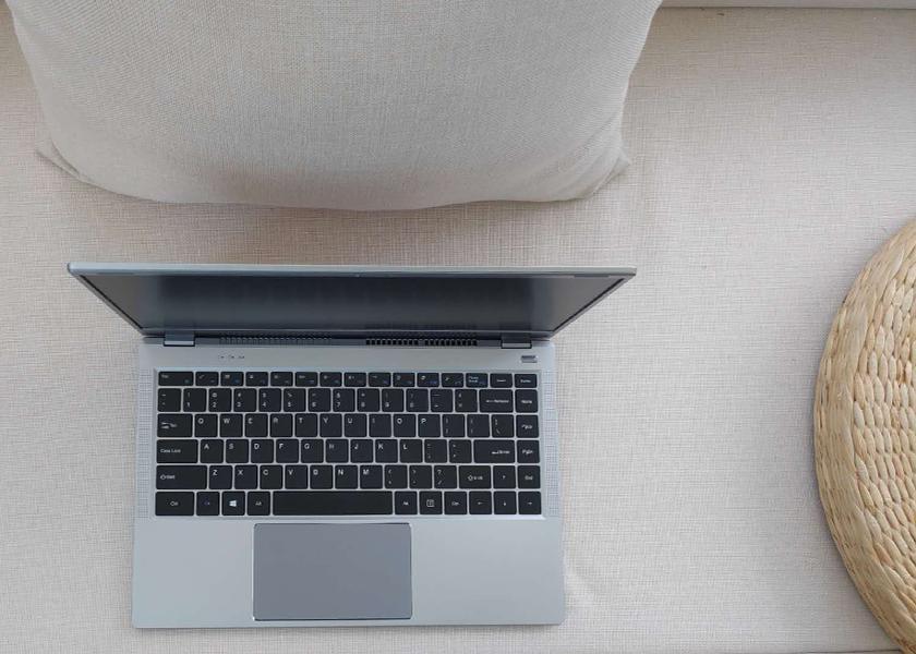 轻薄设计外观精致酷比魔方i7book笔记本