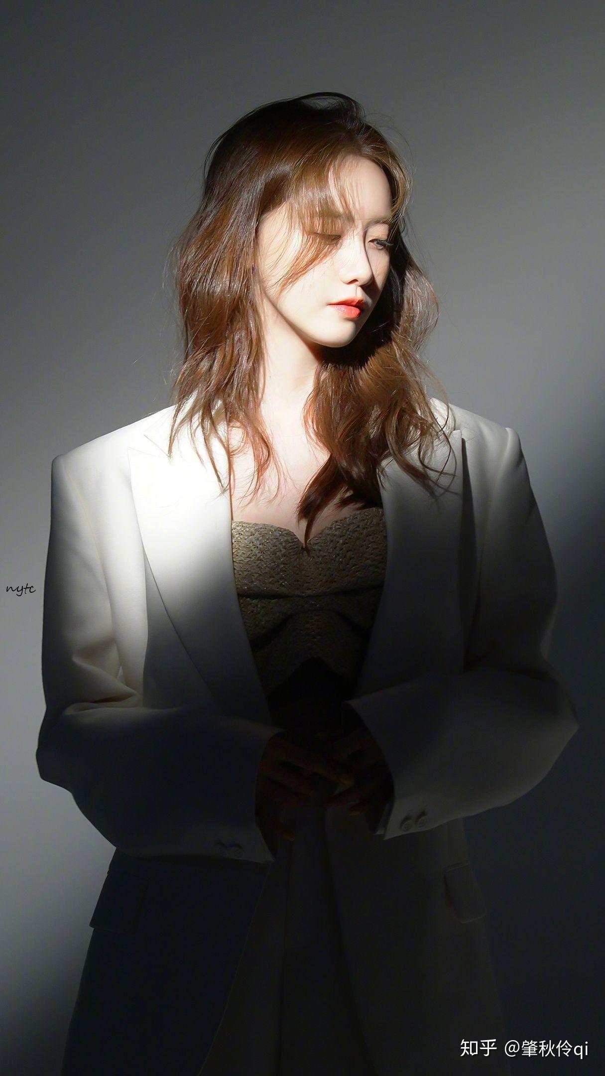 大家认为女明星里的颜值天花板是谁? - 知乎