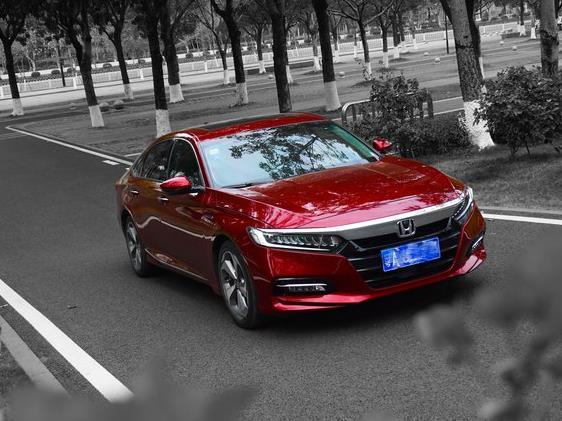 redblack十雅雅阁2020这大红色年轻人的热爱