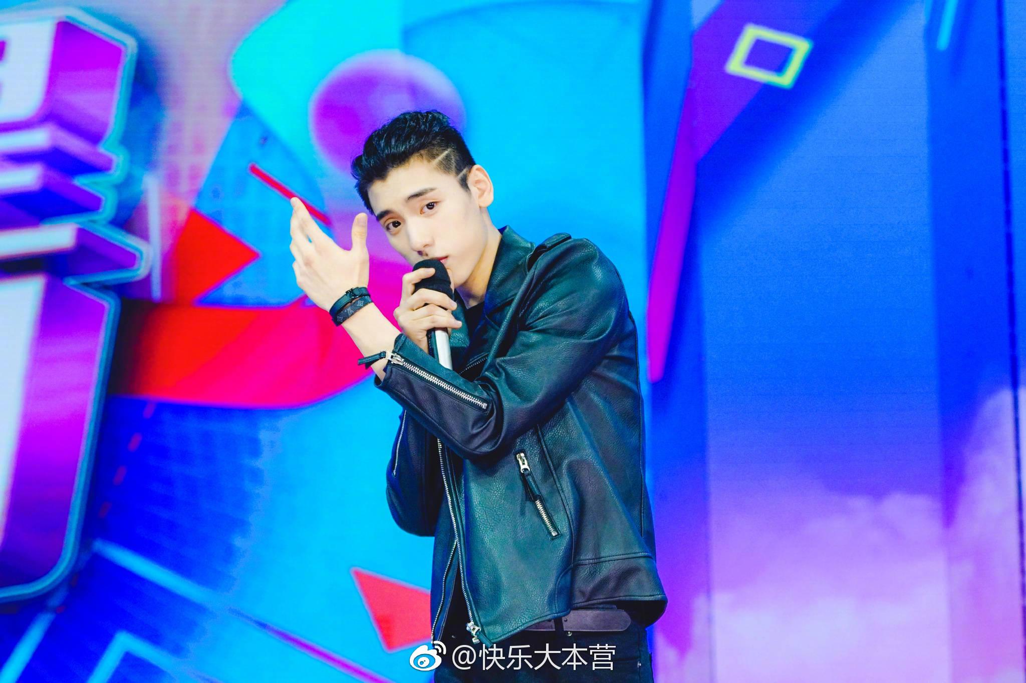 如何评价ninepercent在快乐大本营2018060216的表现