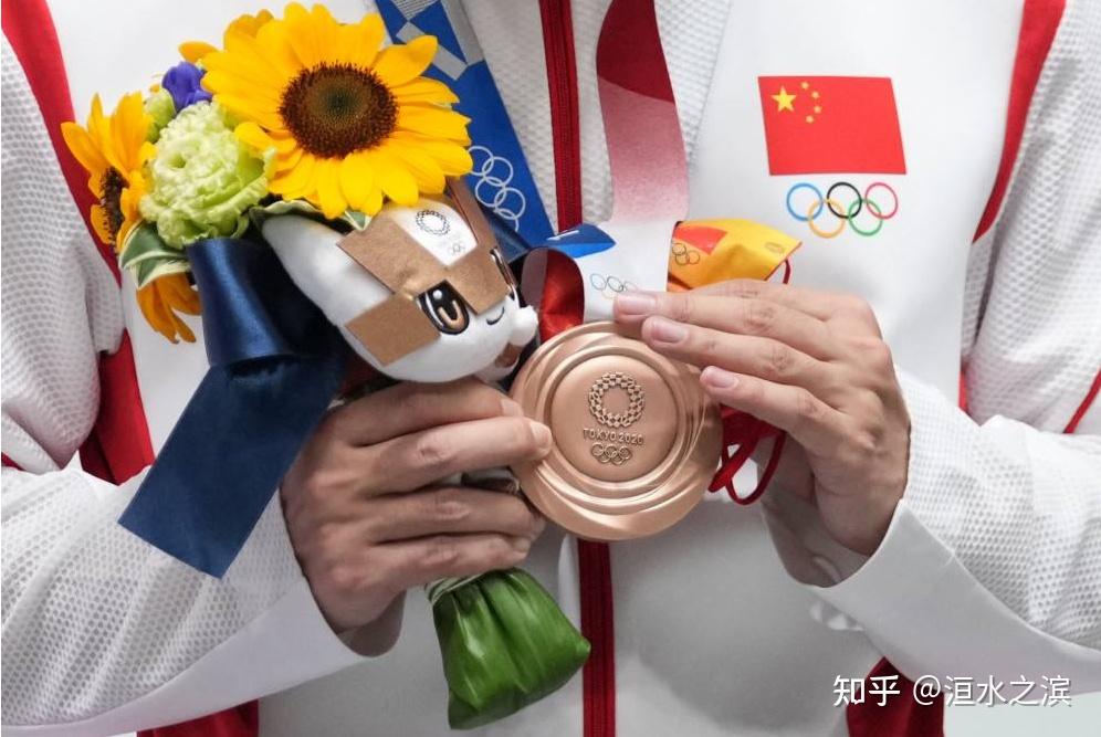 苏炳添终于要拿到奥运会奖牌男子4100米接力英国队银牌被收回中国队有