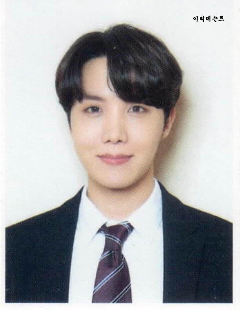 有没有防弹少年团证件照啊啊啊,最好是郑号锡的? - 知乎