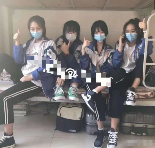 伊春二中狗司令太子口罩校服女生不雅视频流言