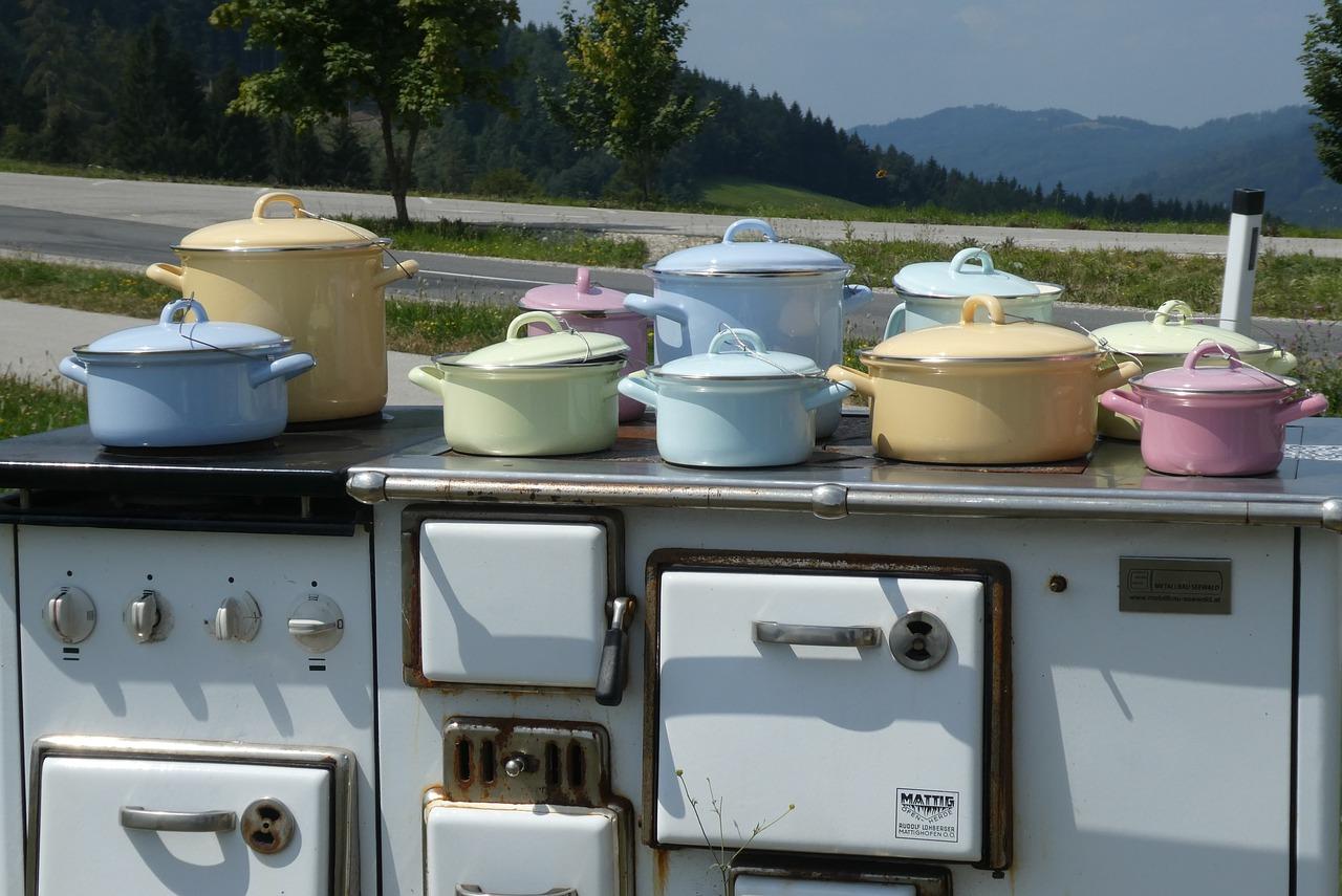 正常烧菜多少瓦