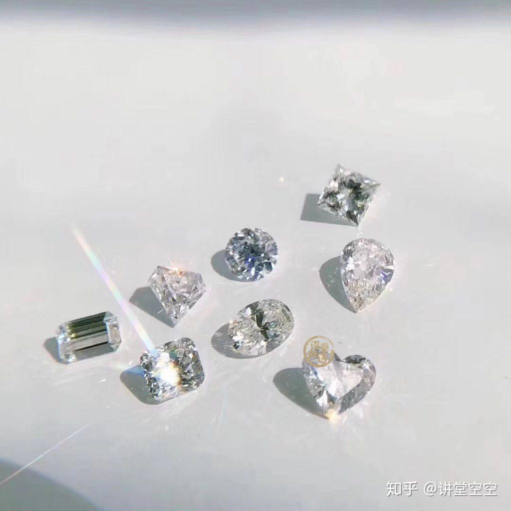 如何辨别钻石真假？莫桑石、锆石和钻石区别在哪？