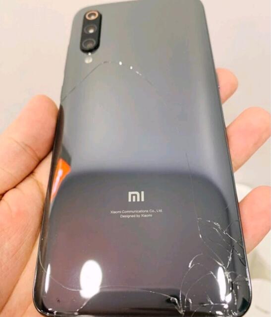 小米9后盖碎裂修复费用解析，小米9后盖碎裂修复费用详解