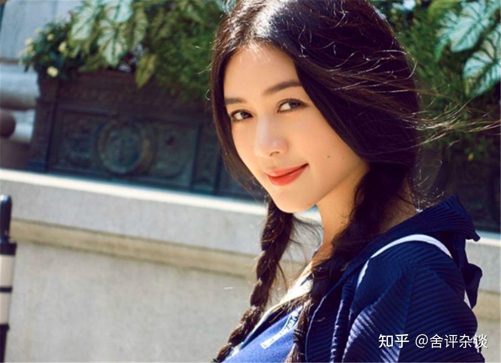 最近在看《天道》,里面肖亚文的扮演者我看叫潘小龙,有没有人觉得他就