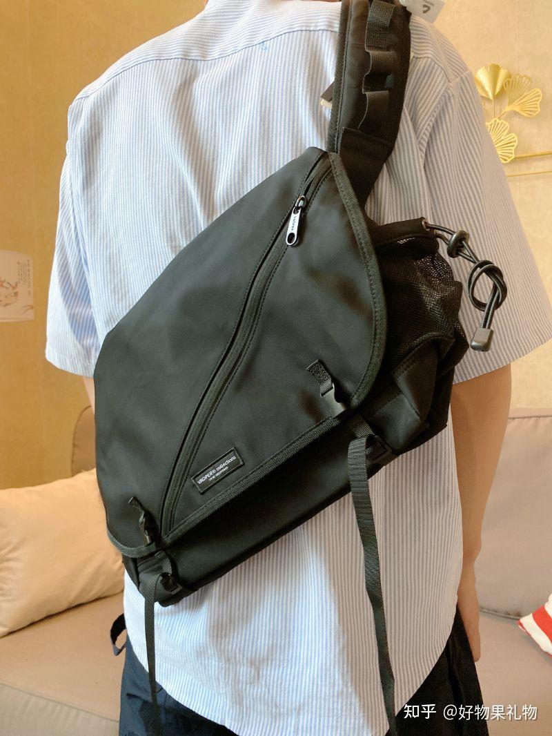 4,机能潮牌工装男士斜挎包