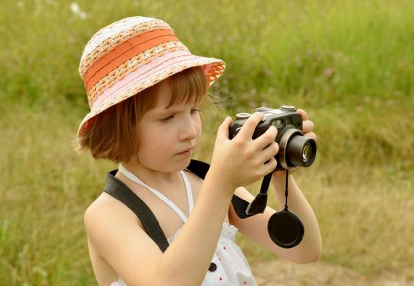 拍照如何拍出70岁的自己 v2-a1f0a8bef38c117207bd59f58f28da5b_1440w.jpg?source=172ae18b