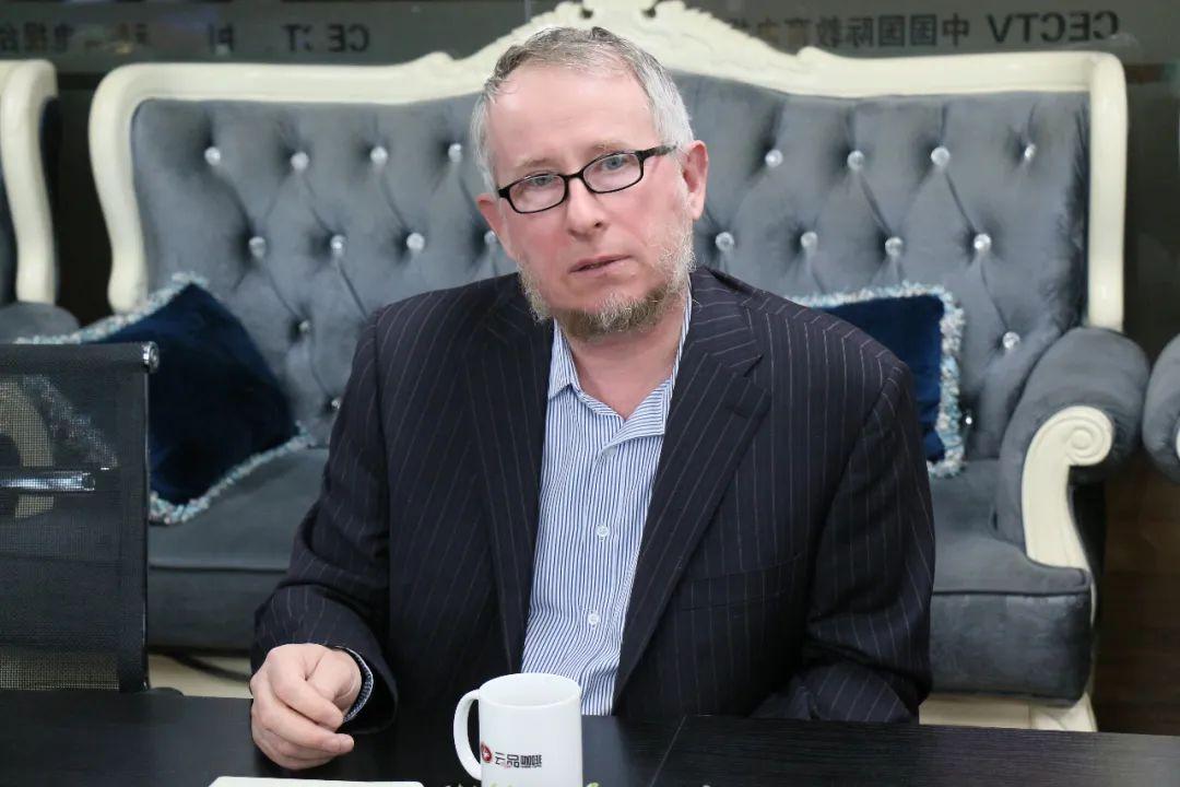 匈牙利驻华大使馆(原)副大使纳吉·高博访问中国国际教育电视台