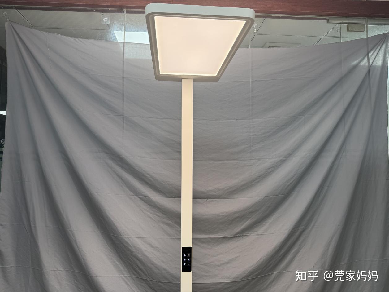 霍尼韦尔的灯怎么样？书客、霍尼韦尔、孩视宝护眼大路灯测评对决 - 知乎