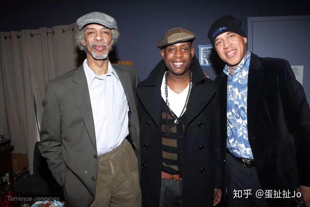 gil scott-heron, talib kweli 与glen turner的合影由此可以引发关于