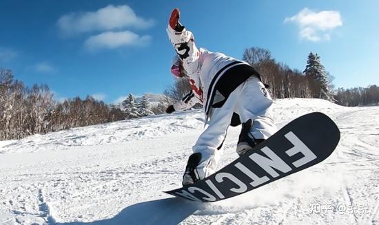 滑雪装备性价比最高的日系平花板fntc