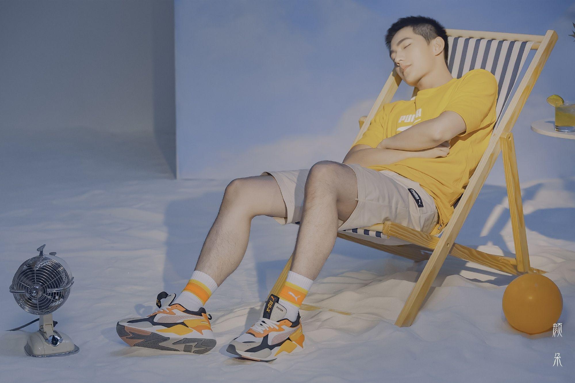 有没有杨洋穿短裤的照片啊哈哈哈哈哈哈?