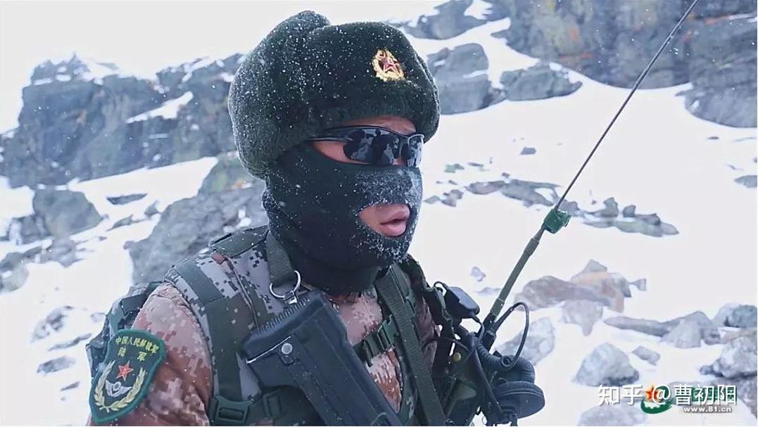 当代优秀军旅诗词卢金伟巡逻诗词选粹