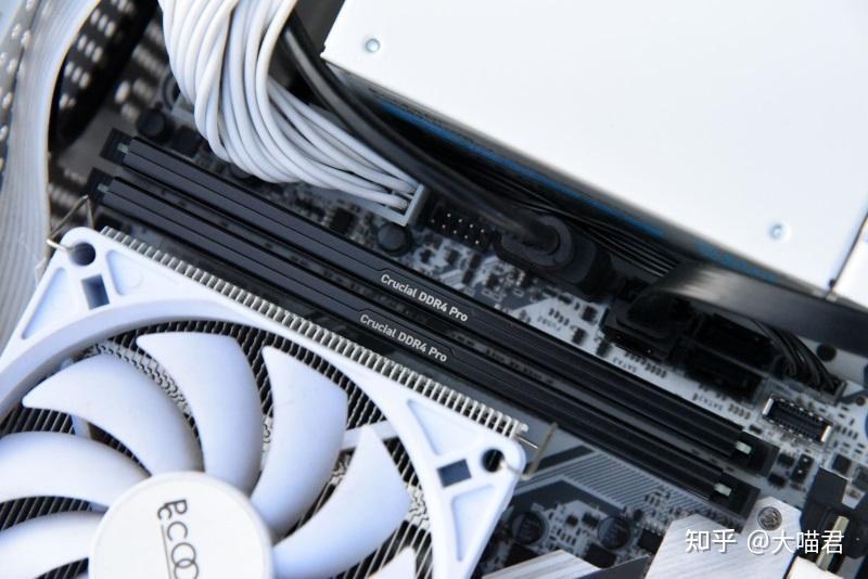 白菜价的高容量品质内存---英睿达（Crucial）32GB（16G×2）3200套装
