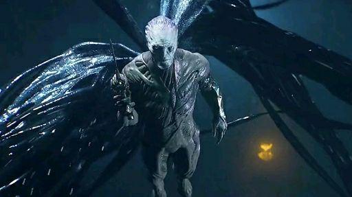 飞船意外冲出了宇宙被外太空生物寄生回来时还拥有了生命