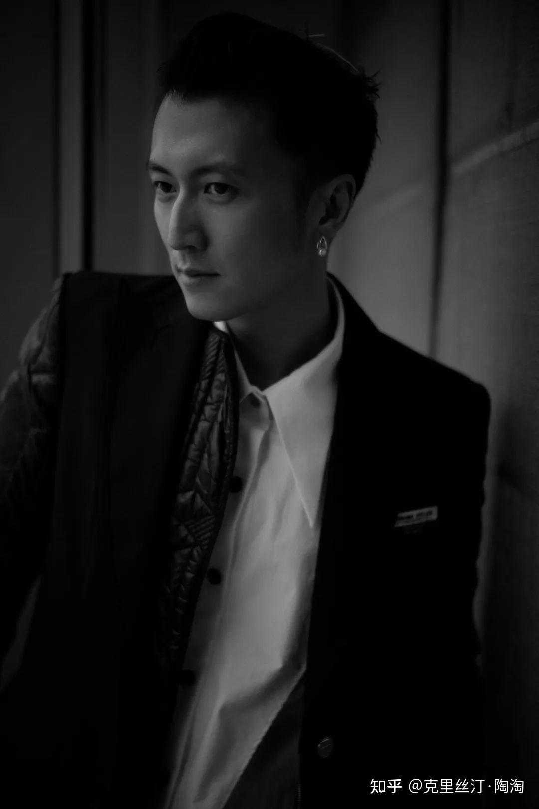 谢霆锋代言华为mate x5,动作片一样的"锋行任务"广告帅爆了 - 知乎