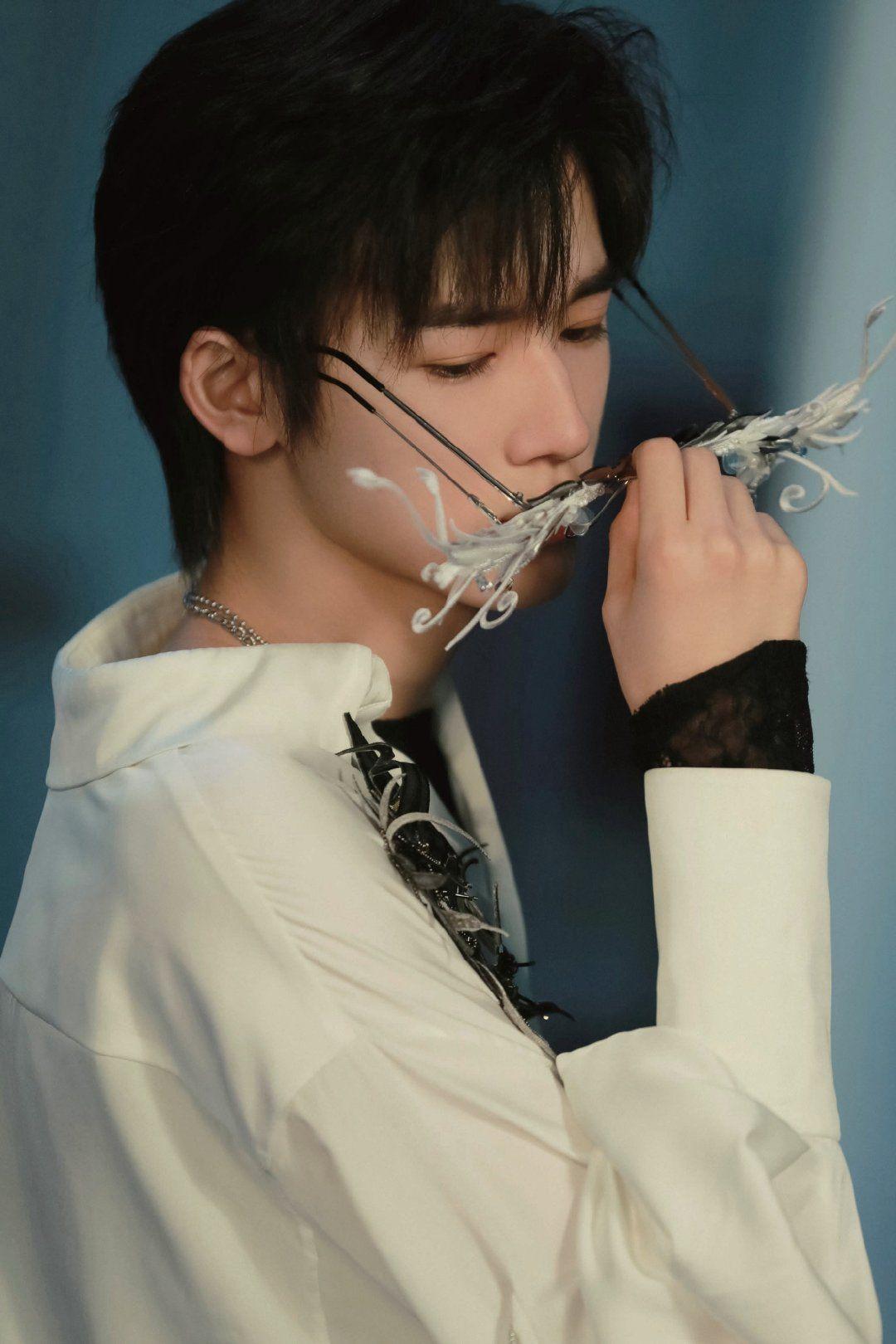 有无宋亚轩神图,求求了? - 知乎